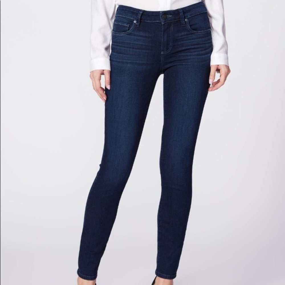 PAIGE Denim Verdugo Ankle (Size 26)